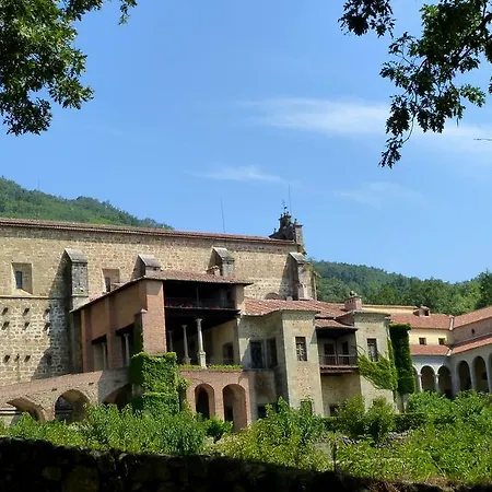 Rurales Entre Fuentes * Cuacos De Yuste